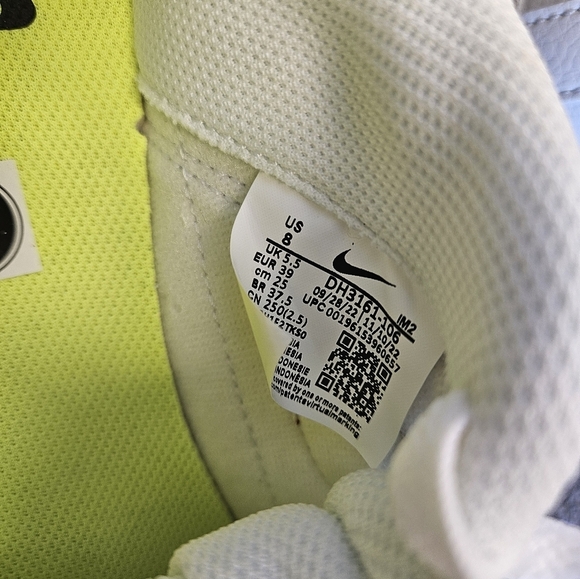 Nike Court Legacy Trainers Sneakers in White NEW Womens - Picture 8 of 10